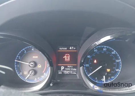 2014 Toyota Corolla S Premium z USA, uszkodzony, nr VIN 5YFBURHE8EP077892